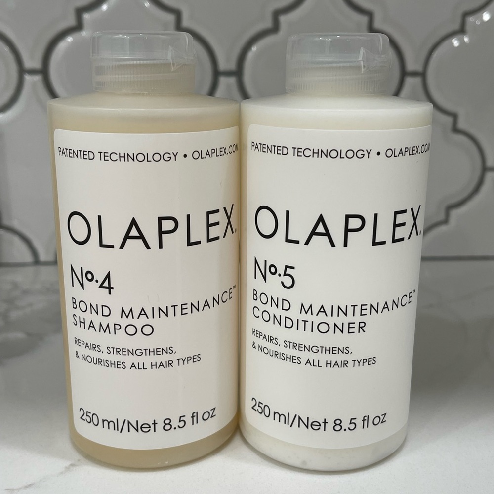 OLAPLAEX Nº.4 BOND MAINTENANCE SHAMPOO AND Nº.5  CONDITIONER